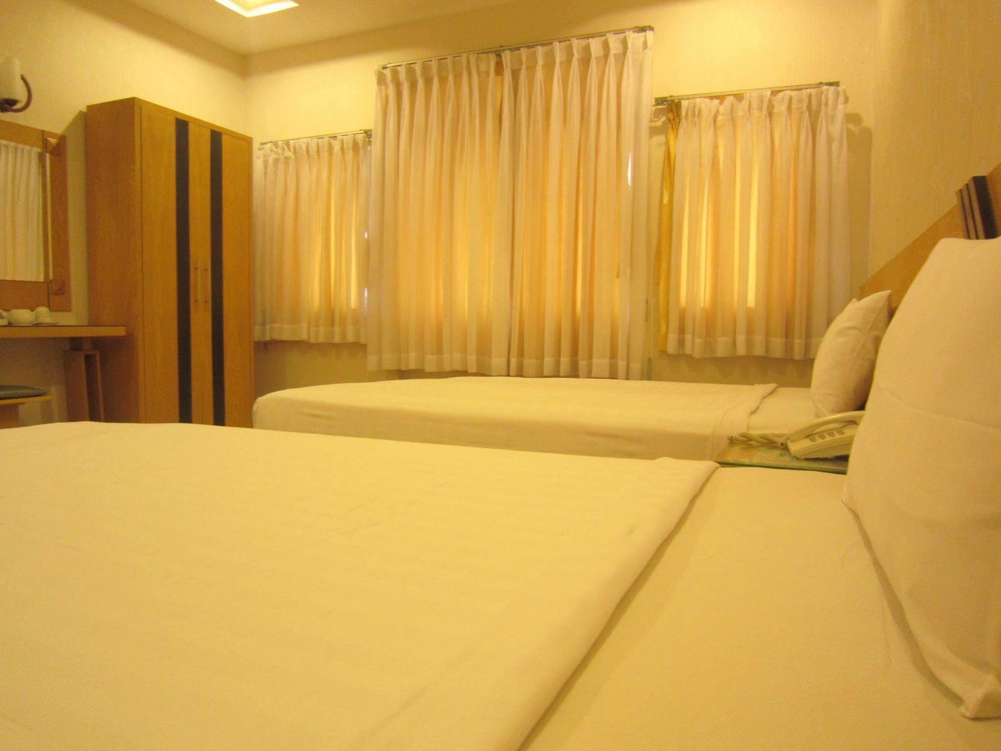 Song Anh Hotel Хошимин Екстериор снимка