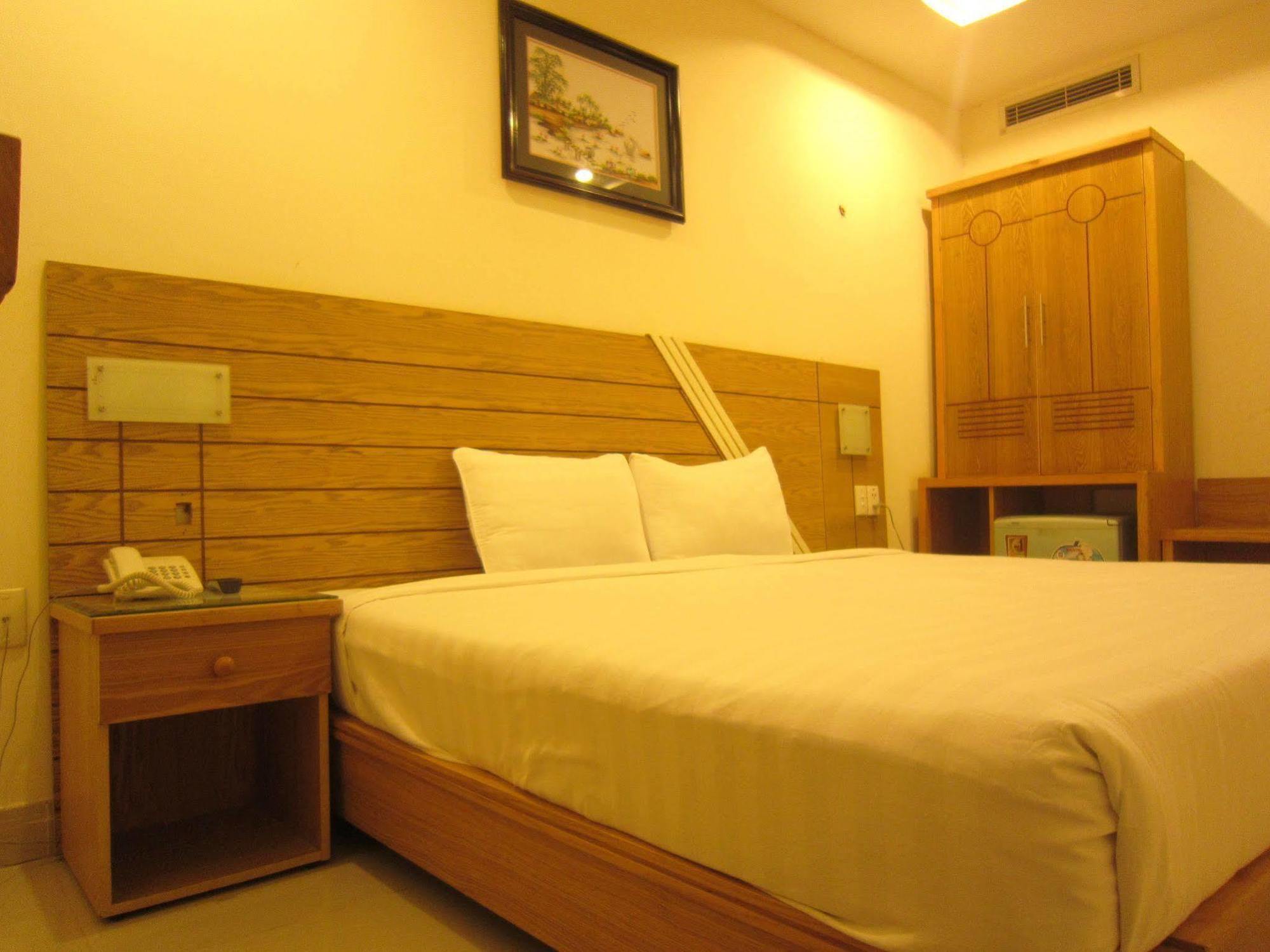 Song Anh Hotel Хошимин Екстериор снимка